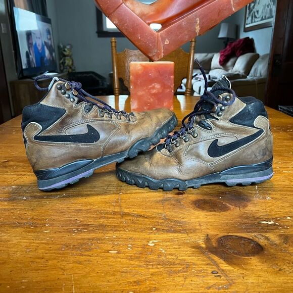 Vintage Nike ACG Boots - Picture 1 of 11